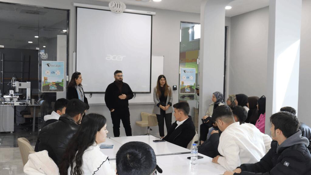 Doğanşehir MYO öğrencilerine Bilgilendirme Semineri verildi.